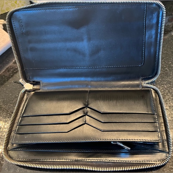 DOLCE & GABBANA Black Leather Organizer Wallet- LIKE NEW CONDITION. - Picture 6 of 13